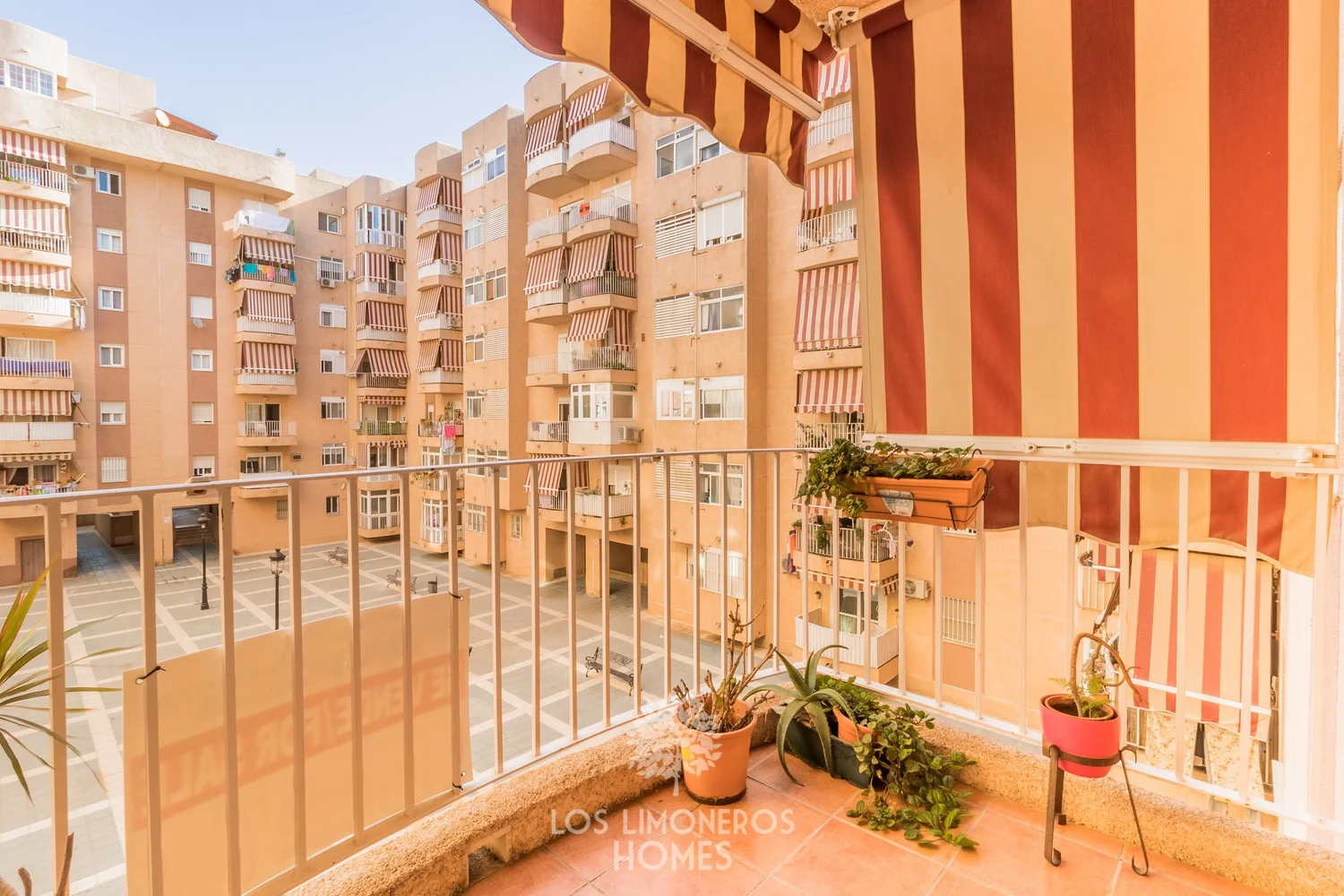 Estepona · 3 dorm · 2 baños