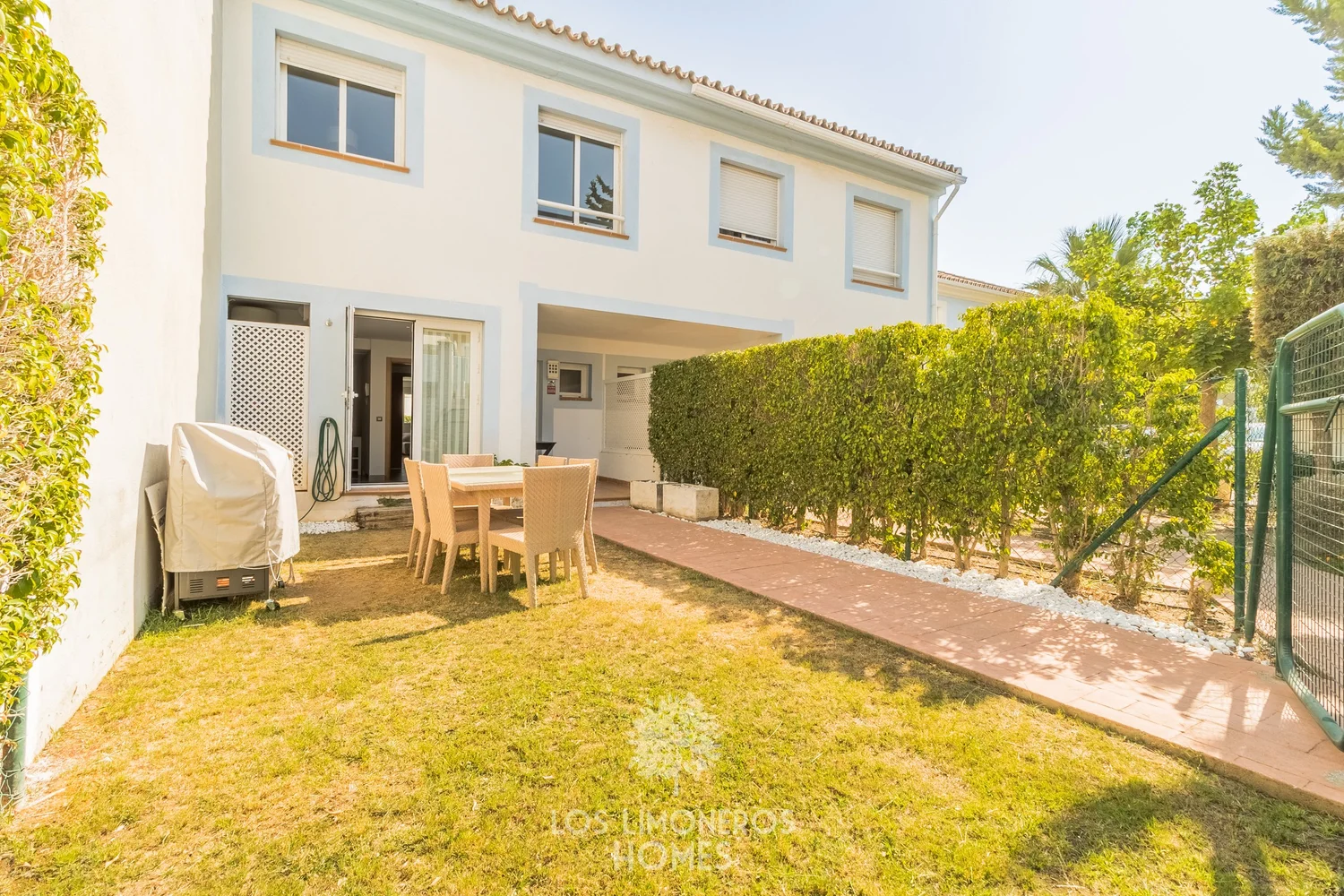 Estepona · 3 dorm · 2,5 baños